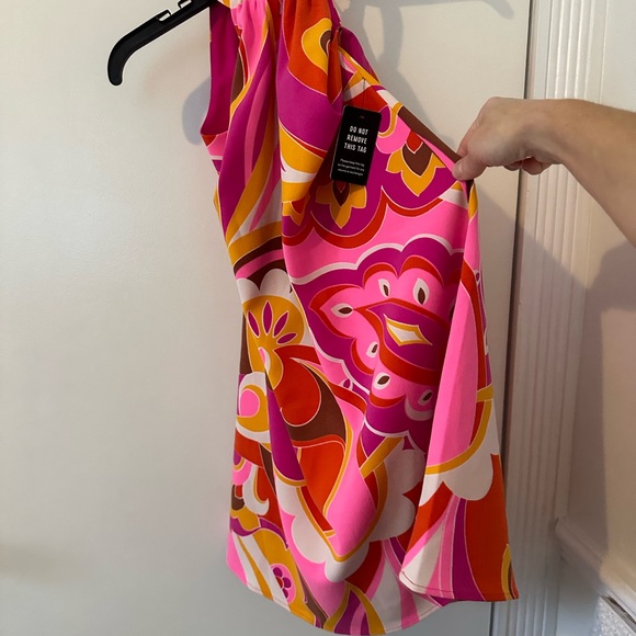 Gorgeous bright pattern dress - Picture 2 of 4